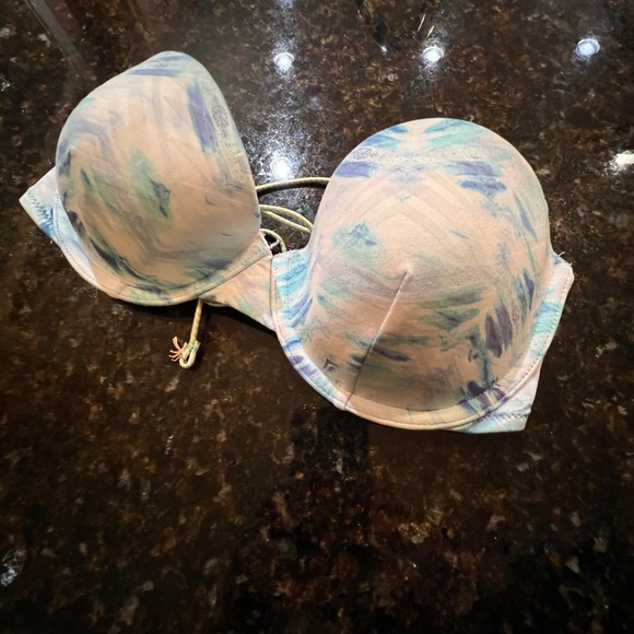 Victoria’s Secret Blue watercolor bandeau bikini set! - Picture 3 of 6